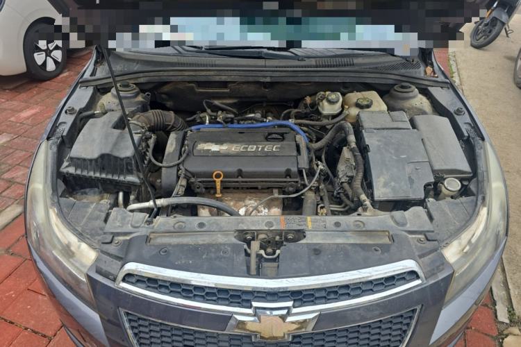 Used Chevrolet Cruze 2013 1.8L SE AT Engine Bay