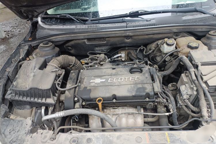 Used Chevrolet Cruze 2013 1.6L SL MT Engine Bay