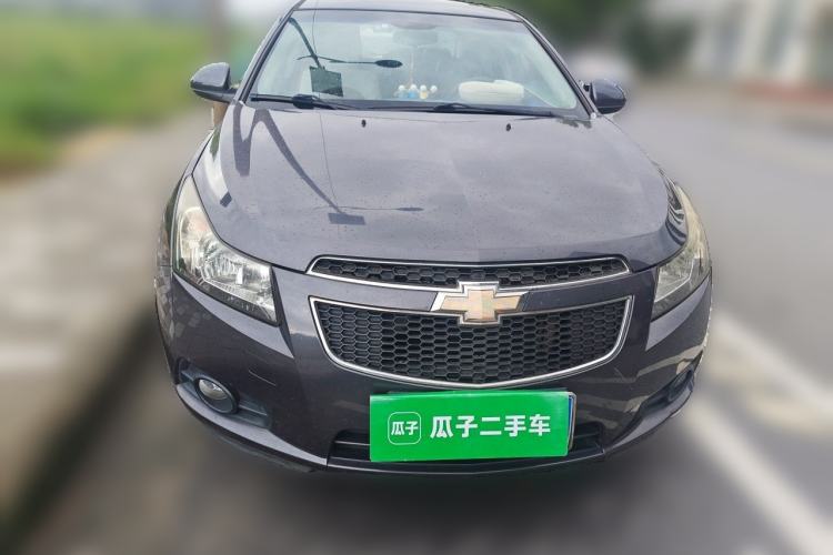 Used Chevrolet Cruze 2013 1.6L SE MT Front