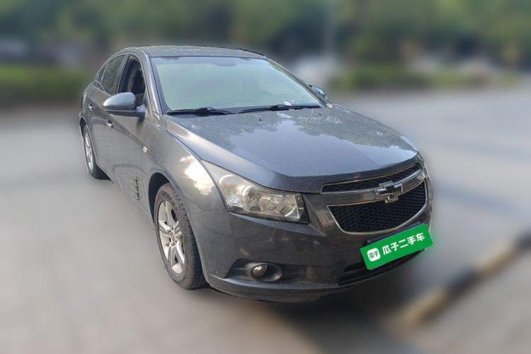 Used Chevrolet Cruze 2013 1.8L SE AT Front Right 45 Deg