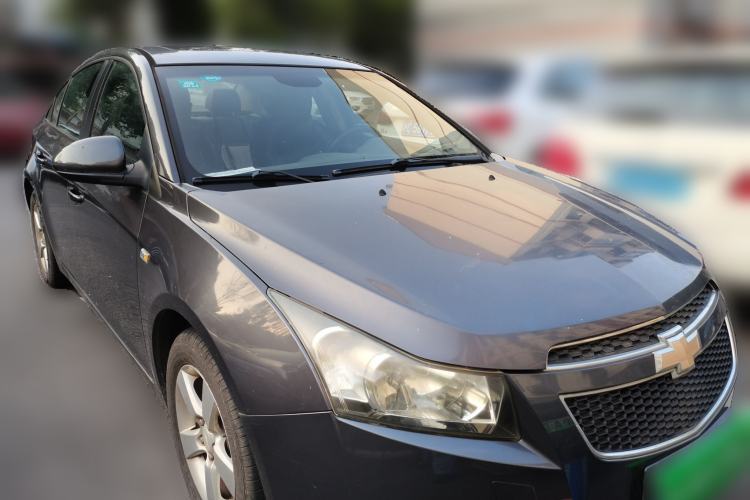Used Chevrolet Cruze 2013 1.6L SE MT Front Right 45 Deg