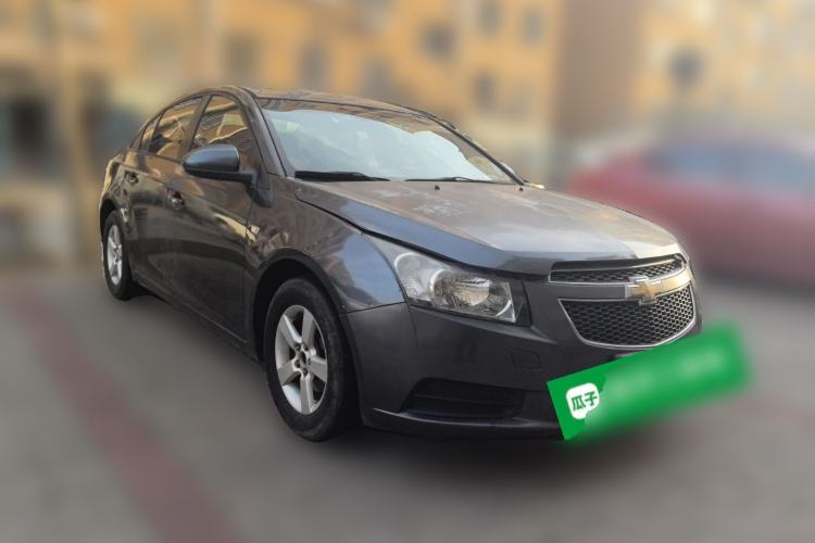 Used Chevrolet Cruze 2013 1.6L SL Sunroof Edition MT Front Right 45 Deg