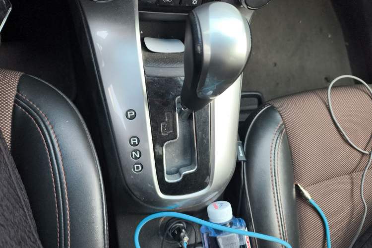 Used Chevrolet Cruze 2013 Hatchback 1.6L Automatic Luxury Model Gear Lever