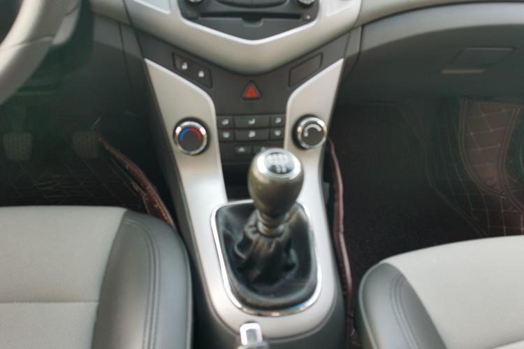 Used Chevrolet Cruze 2013 1.6L SE MT Gear Lever