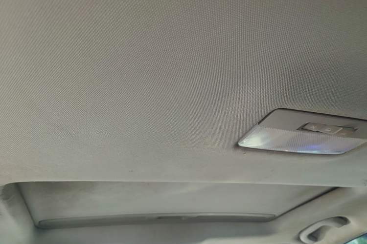 Used Chevrolet Cruze 2013 1.6L SE MT Headliner