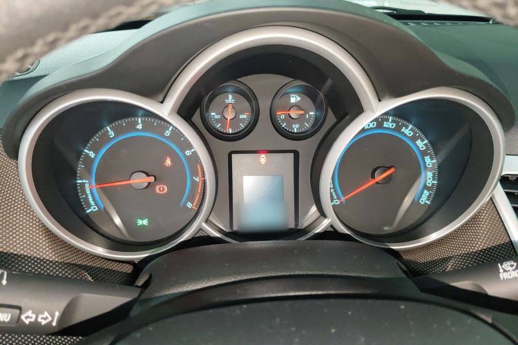Used Chevrolet Cruze 2013 Hatchback 1.6L Manual Luxury Model Instrument Cluster