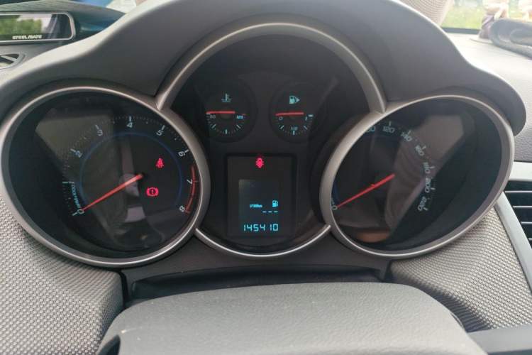 Used Chevrolet Cruze 2013 1.6L SE MT Instrument Cluster