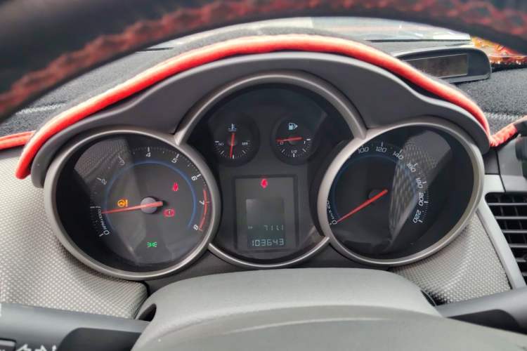 Used Chevrolet Cruze 2013 1.6L SE MT Instrument Cluster