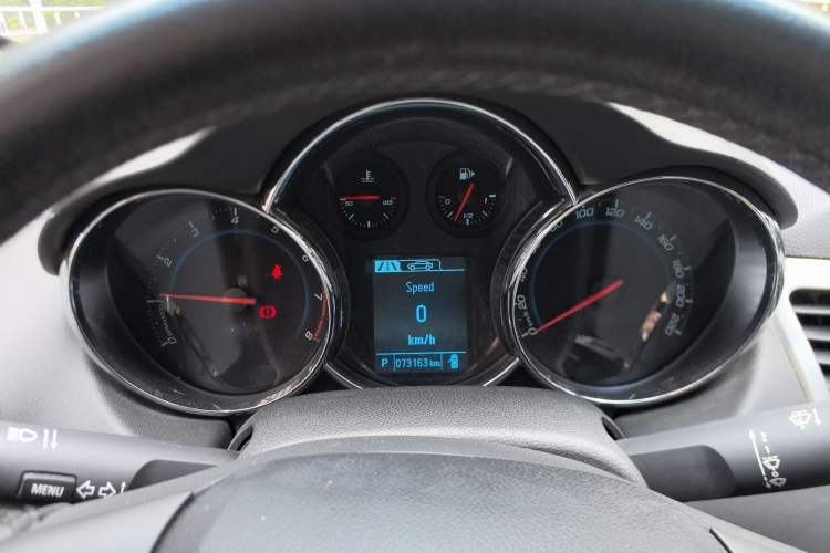 Used Chevrolet Cruze 2013 1.8L SX AT Instrument Cluster