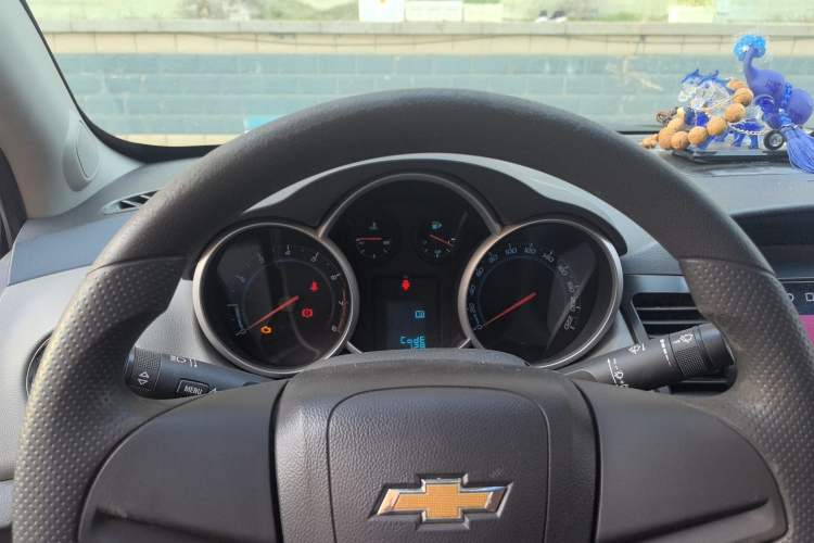 Used Chevrolet Cruze 2013 1.6L SL Sunroof Edition MT Instrument Cluster