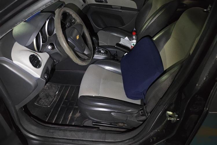Used Chevrolet Cruze 2013 1.8L SE AT Left Front Seat