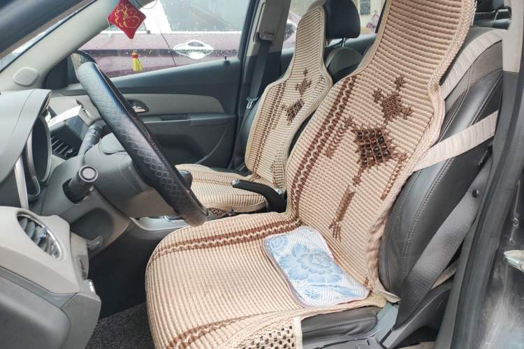 Used Chevrolet Cruze 2013 1.6L SL MT Left Front Seat