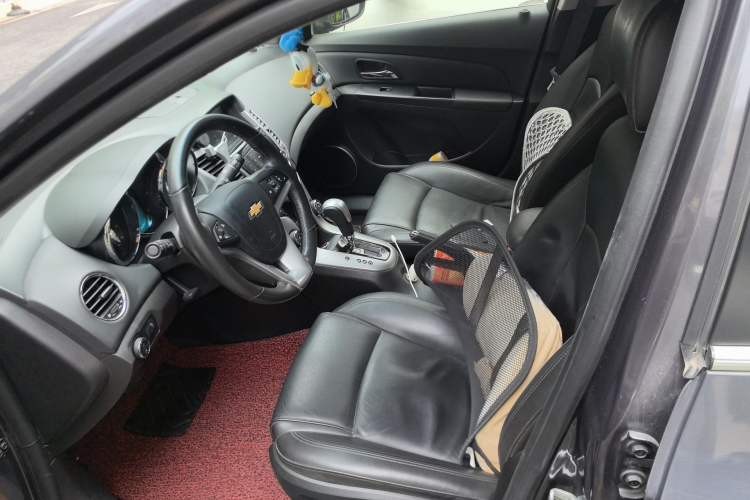 Used Chevrolet Cruze 2013 1.8L SX AT Left Front Seat