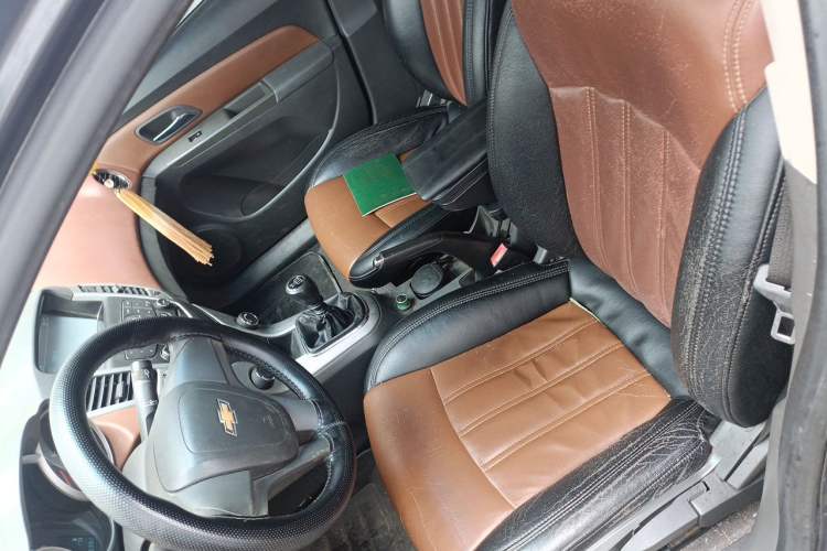 Used Chevrolet Cruze 2013 1.6L SL MT Left Front Seat