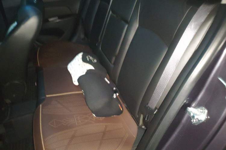 Used Chevrolet Cruze 2013 1.8L SX AT Left Rear Seat
