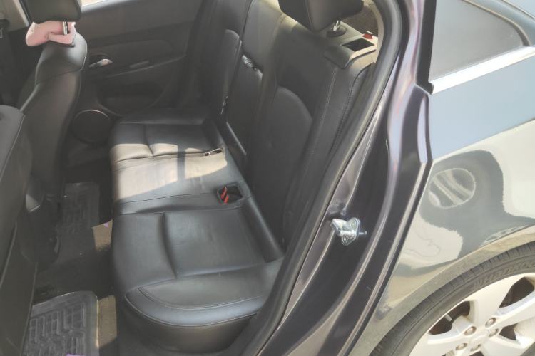 Used Chevrolet Cruze 2013 1.8L SX AT Left Rear Seat
