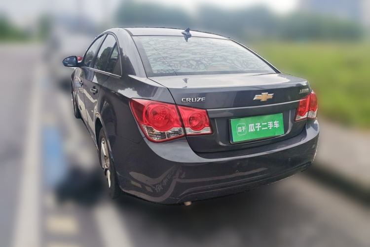 Used Chevrolet Cruze 2013 1.6L SE MT Rear Left 45 Deg