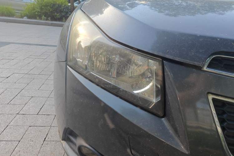 Used Chevrolet Cruze 2013 1.8L SE AT Right Front Headlight