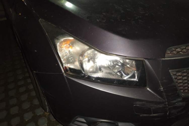 Used Chevrolet Cruze 2013 1.6L SL MT Right Front Headlight