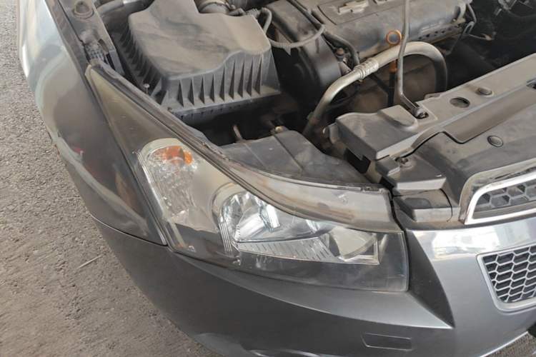 Used Chevrolet Cruze 2013 1.6L SE AT Right Front Headlight