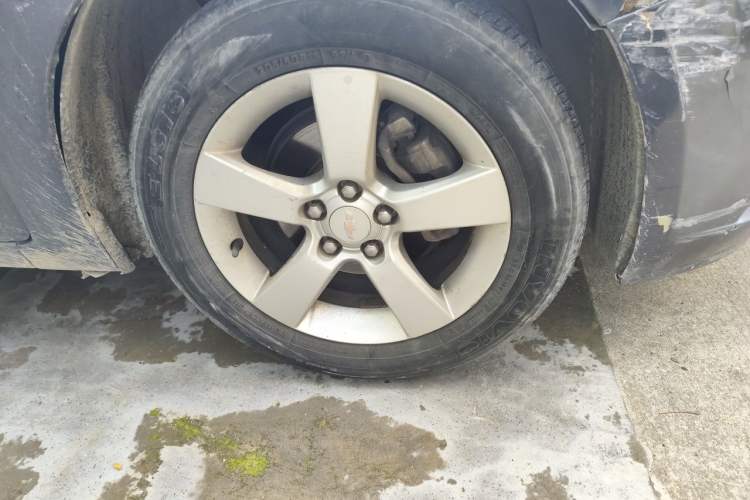 Used Chevrolet Cruze 2013 1.8L SE AT Right Front Wheel Hub