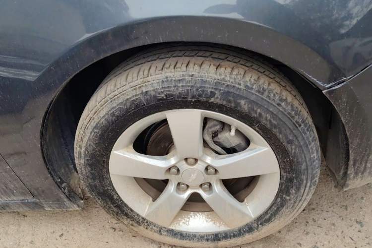 Used Chevrolet Cruze 2013 1.6L SE MT Right Front Wheel Hub