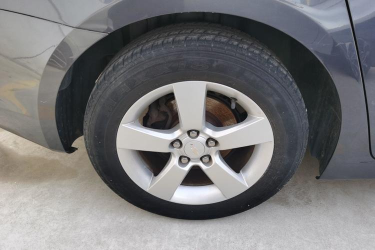 Used Chevrolet Cruze 2013 1.6L SE MT Right Rear Wheel Hub