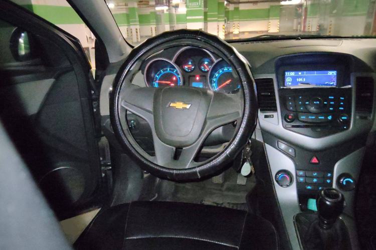Used Chevrolet Cruze 2013 1.6L SE WTCC Edition MT Steering Wheel