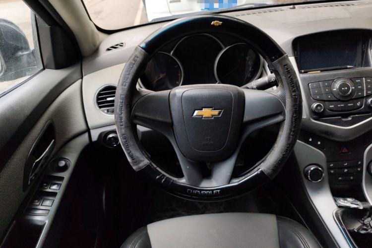 Used Chevrolet Cruze 2013 1.6L SL Grand Edition Manual Transmission Steering Wheel