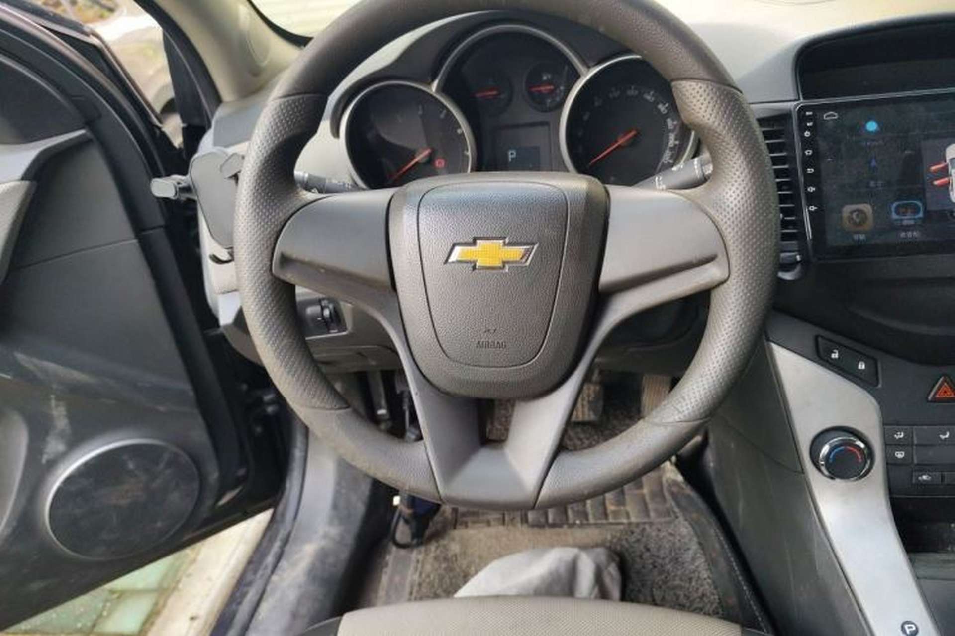 Used Chevrolet Cruze 2013 1.8L SE AT Steering Wheel