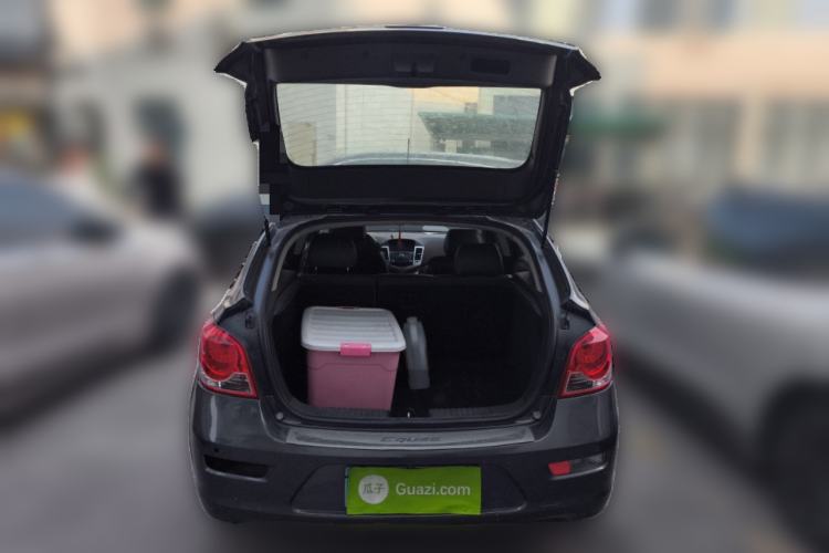 Used Chevrolet Cruze 2013 Hatchback 1.6L Automatic Luxury Model Trunk