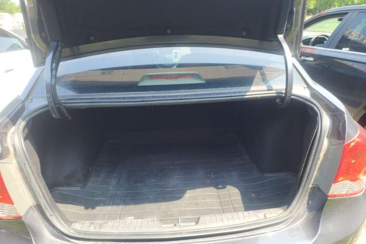 Used Chevrolet Cruze 2013 1.6L SL Grand Edition Automatic Trunk