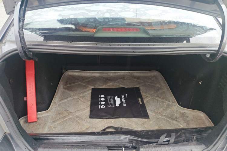 Used Chevrolet Cruze 2013 1.6L SE MT Trunk