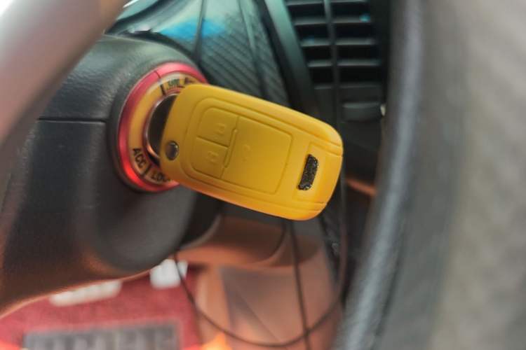 Used Chevrolet Cruze 2013 1.6L SE AT Vehicle Key