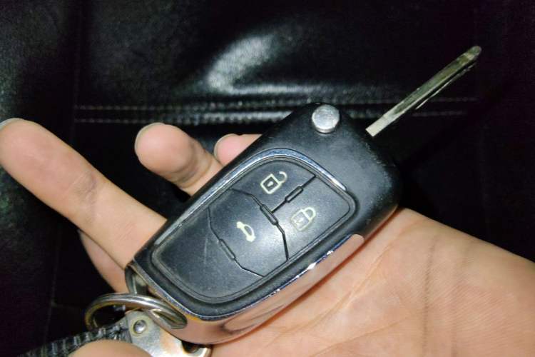 Used Chevrolet Cruze 2013 1.6L SE WTCC Edition MT Vehicle Key