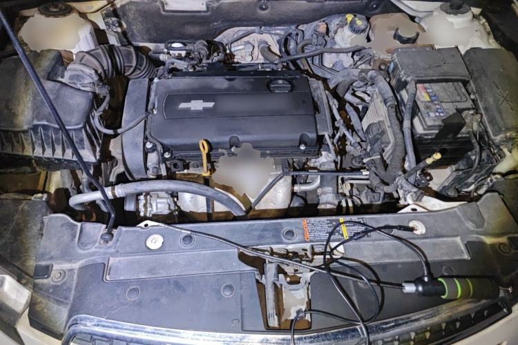 Used Chevrolet Cruze 2013 Hatchback 1.6L Automatic Luxury Model Engine Bay