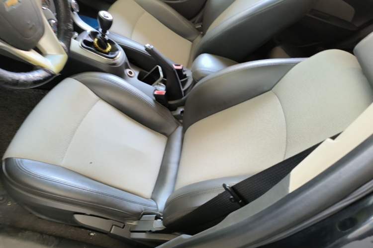 Used Chevrolet Cruze 2013 1.6L SL Grand Edition Manual Transmission Left Front Seat