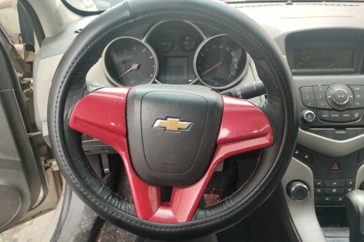 Used Chevrolet Cruze 2013 1.8L SE AT Steering Wheel