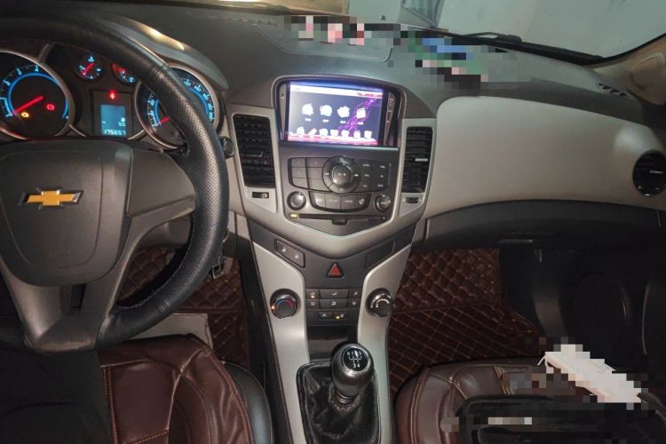 Used Chevrolet Cruze 2013 1.6L SL MT Audio And AC Panel