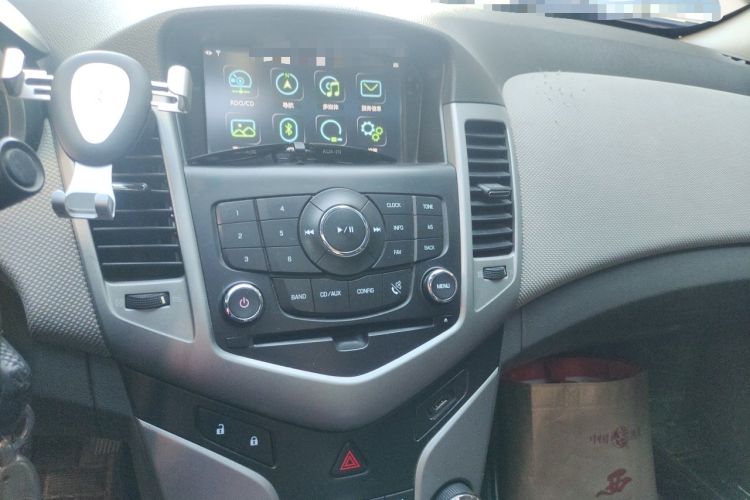 Used Chevrolet Cruze 2013 1.8L SE AT Audio And AC Panel