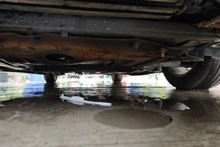 Used Chevrolet Cruze 2013 1.6L SE MT Chassis Front