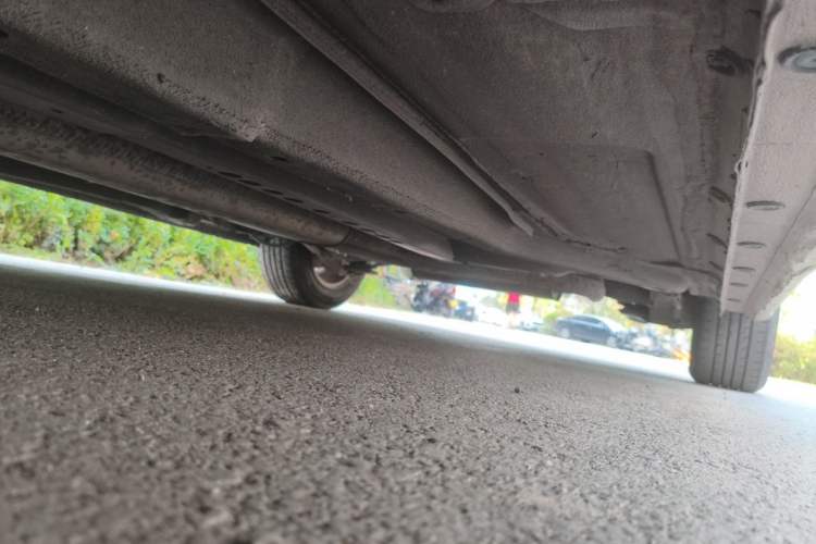 Used Chevrolet Cruze 2013 1.6L SE MT Chassis Front Left