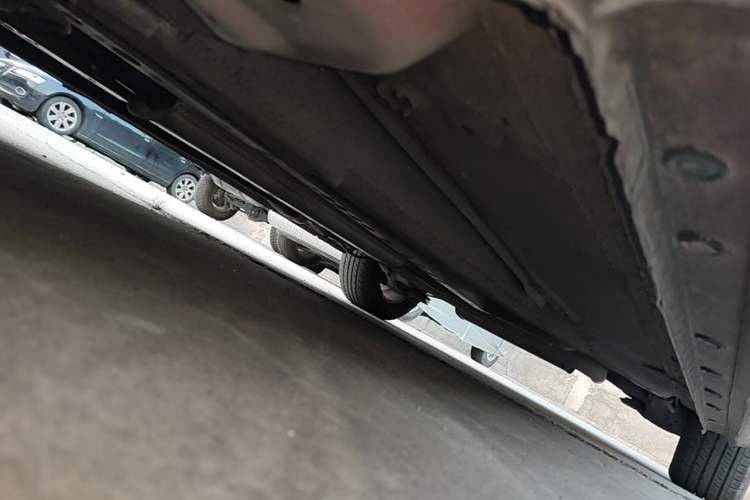 Used Chevrolet Cruze 2013 1.8L SE AT Chassis Front Left