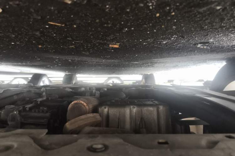 Used Chevrolet Cruze 2013 1.6L SE AT Chassis Front