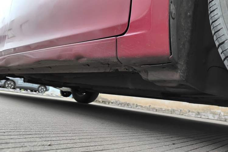 Used Chevrolet Cruze 2013 1.6L SL Sunroof Edition MT Chassis Front Right