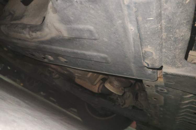 Used Chevrolet Cruze 2013 1.6L SE AT Chassis Front Right