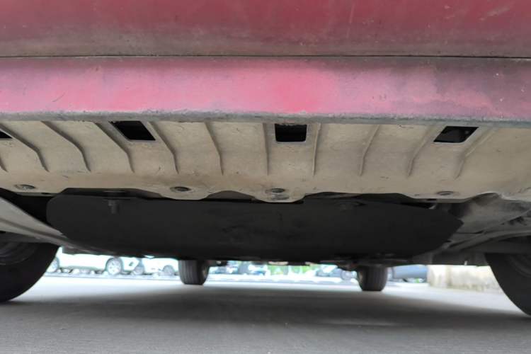 Used Chevrolet Cruze 2013 1.6L SL Sunroof Edition MT Chassis Front