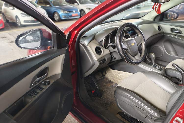 Used Chevrolet Cruze 2013 1.6L SL Grand Edition Automatic Driver Seat