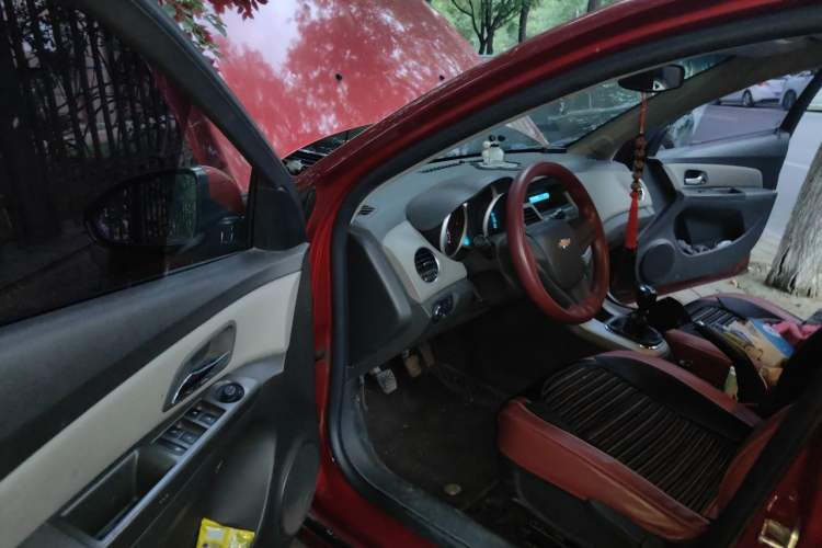 Used Chevrolet Cruze 2013 1.6L SL MT Driver Seat