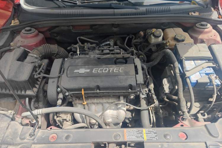 Used Chevrolet Cruze 2013 1.8L SE AT Engine Bay